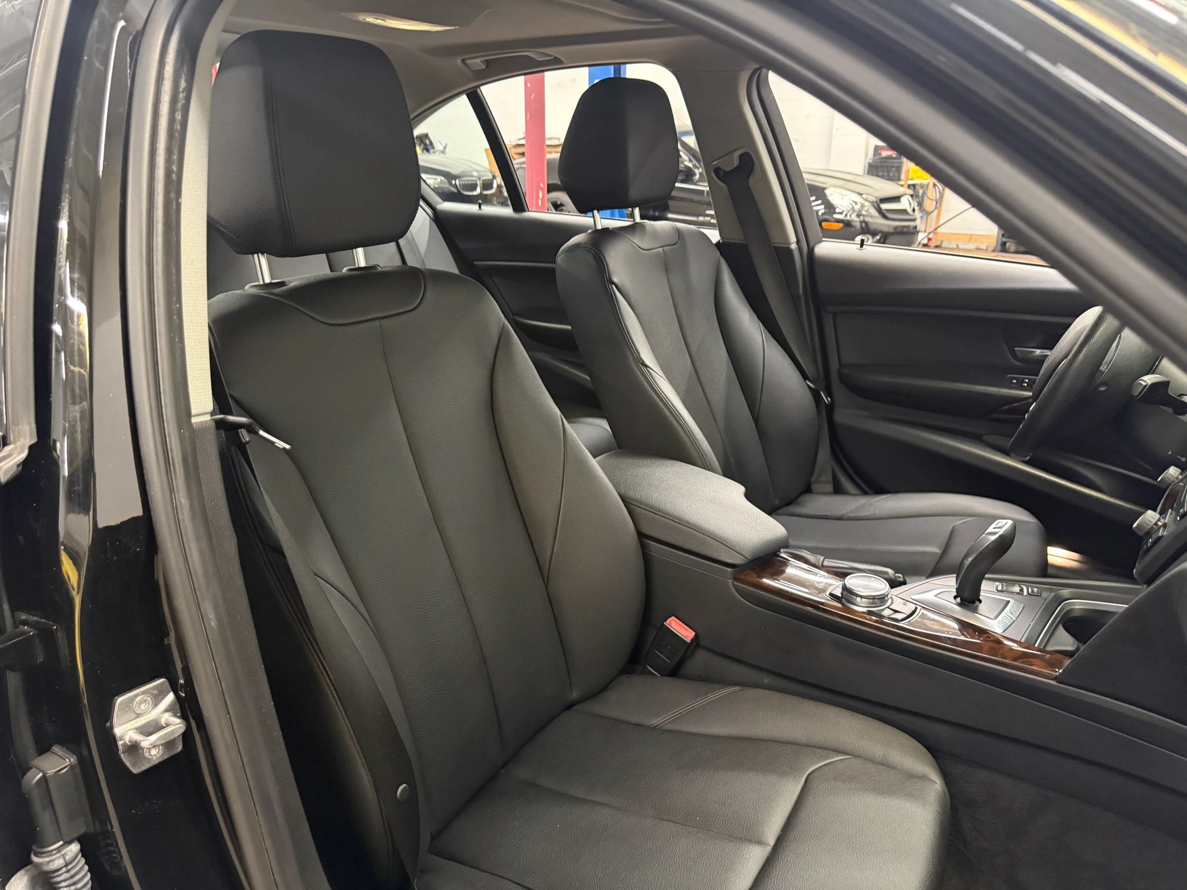 Used 2015 BMW 328i Sedan RWD image 25