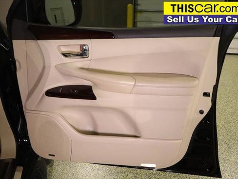 Used 2013 Lexus LX 570 4WD image 33