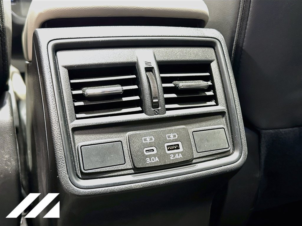 Used 2025 Subaru Forester Premium AWD/4WD image 27