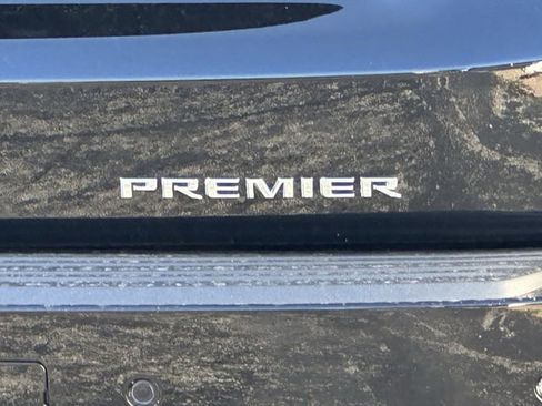 New 2026 Chevrolet Suburban Premier image 9