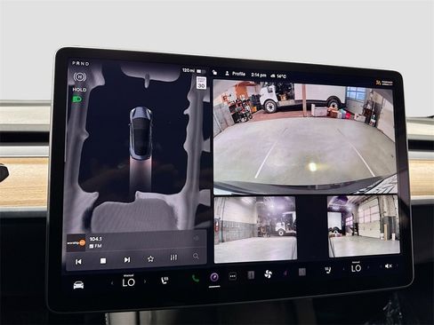 Used 2023 Tesla Model 3 Standard Range image 22