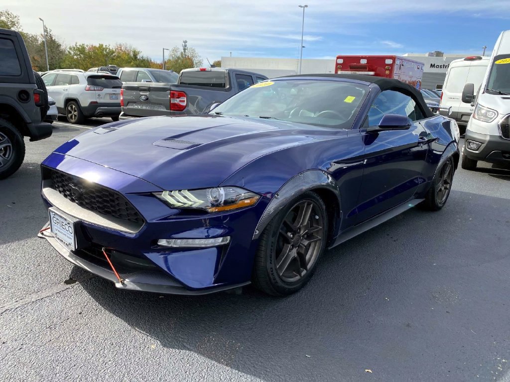 Used 2020 Ford Mustang Premium RWD image 8