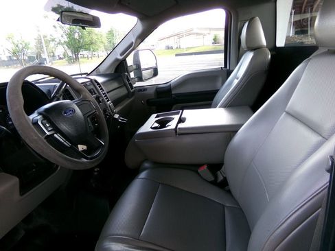Used 2017 Ford F350 XL w/ Power Equipment Group AWD/4WD image 10