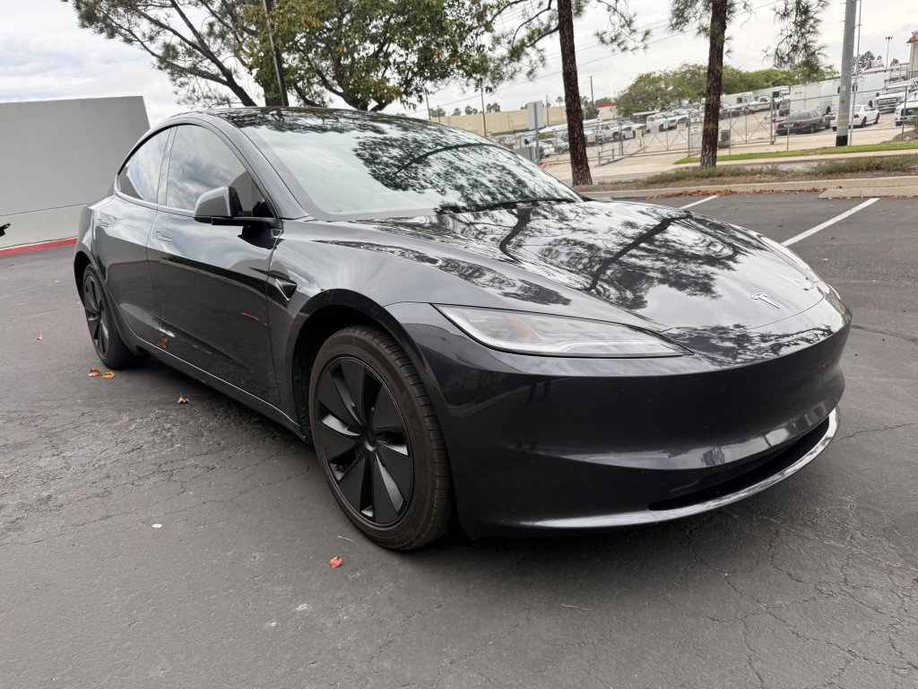 Used 2025 Tesla Model 3 Long Range RWD image 2