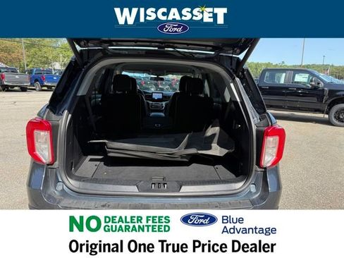 Certified 2022 Ford Explorer XLT w/ Equipment Group 202A image 12