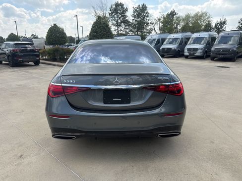 Used 2023 Mercedes-Benz S 580 4MATIC Sedan w/ AMG Line image 5