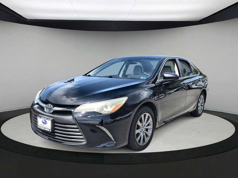 Used 2016 Toyota Camry XLE FWD image 4