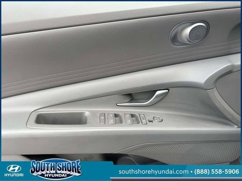 Certified 2023 Hyundai Elantra SEL image 17