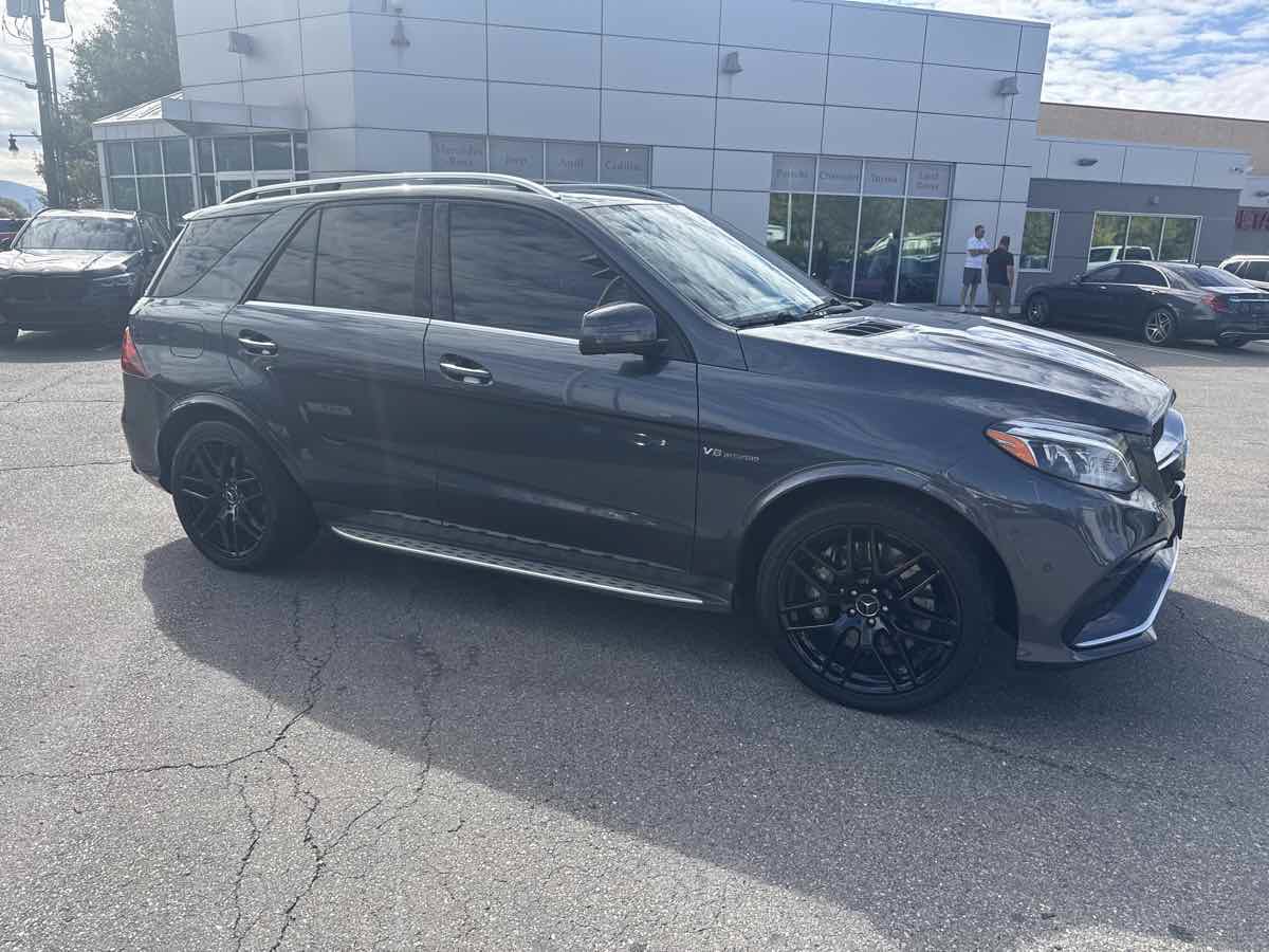 Used 2016 Mercedes-Benz GLE 63 AMG 4MATIC image 2