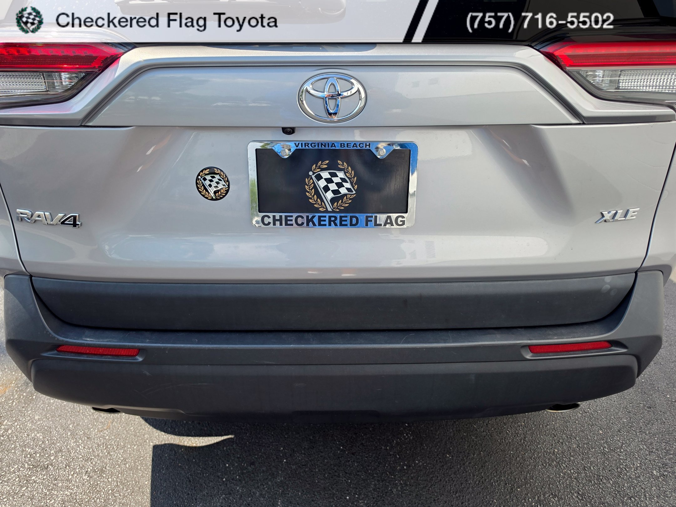 Used 2025 Toyota RAV4 XLE FWD image 13