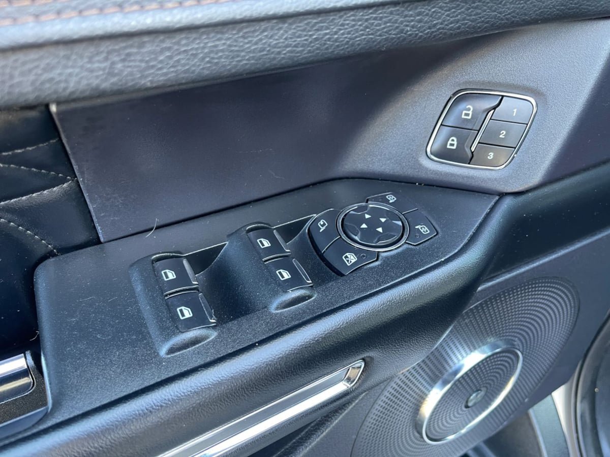 Used 2019 Ford Expedition Platinum RWD image 22