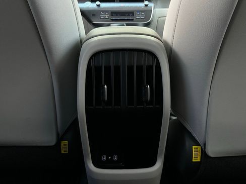 Used 2025 Hyundai Kona SEL image 13