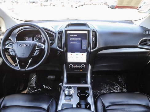 Used 2024 Ford Edge SEL image 11