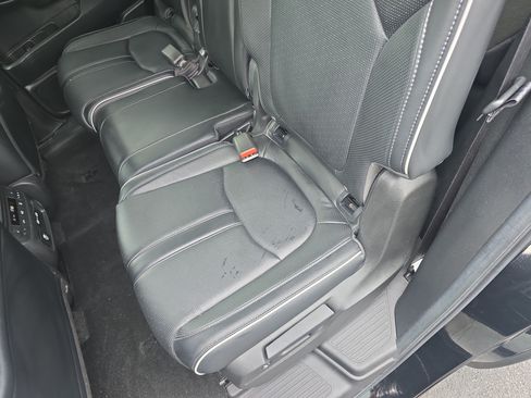Used 2023 Honda Pilot Elite image 15