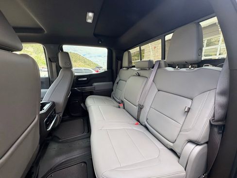 Used 2021 Chevrolet Silverado 1500 LTZ AWD/4WD image 27