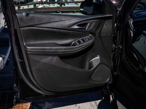 Used 2024 Buick Encore GX Sport Touring image 11