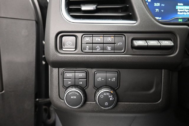 Used 2022 Chevrolet Suburban Premier AWD/4WD image 20
