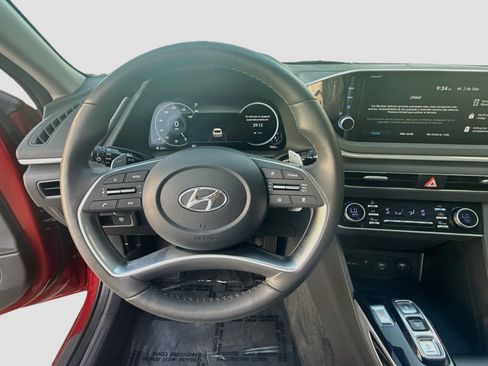 Used 2023 Hyundai Sonata Limited w/ Cargo Package FWD image 8