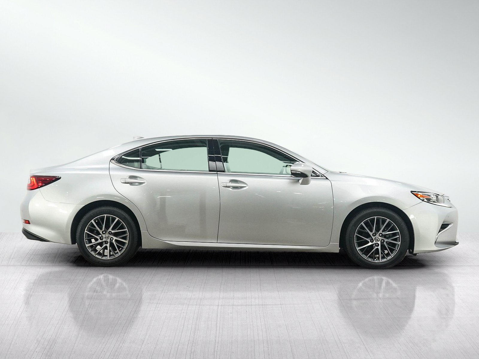 Used 2017 Lexus ES 350 w/ Luxury Package FWD image 10