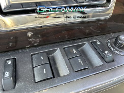 Used 2015 Lincoln Navigator 4WD w/ Equipment Group 101A Reserve image 17