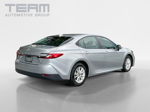 Used 2025 Toyota Camry LE FWD image 7