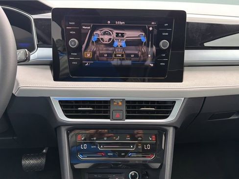 New 2026 Volkswagen Taos SE FWD image 17