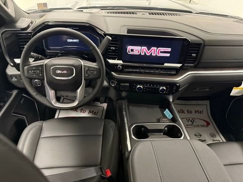 New 2025 GMC Sierra 2500 SLT image 20