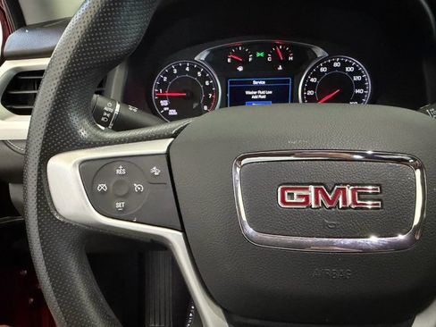 Used 2021 GMC Acadia SLE w/ Driver Convenience Package FWD image 25