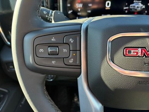 New 2026 GMC Sierra 1500 SLT image 23