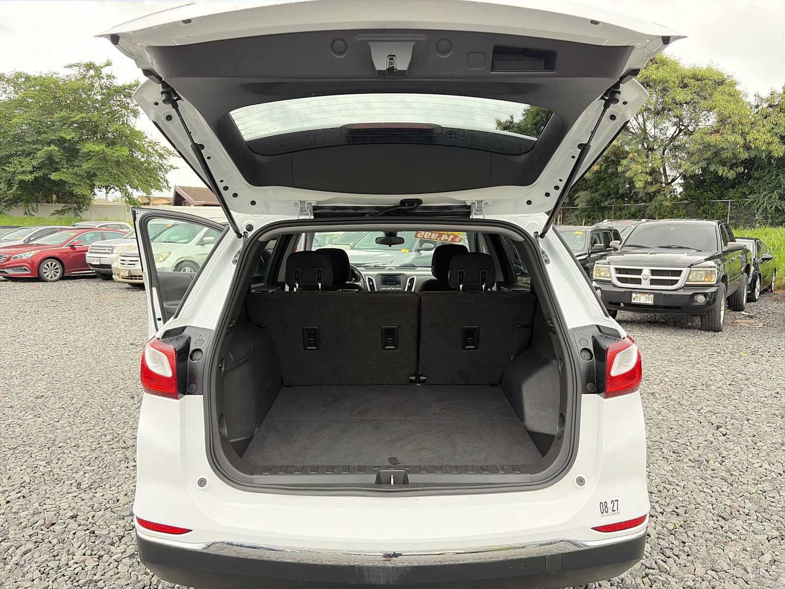 Used 2020 Chevrolet Equinox LT FWD image 19