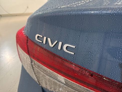 Used 2025 Honda Civic Sport image 9