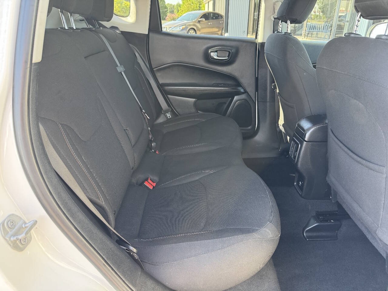 Used 2020 Jeep Compass Sport AWD/4WD image 22
