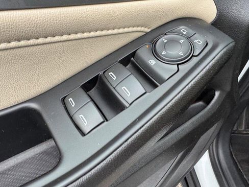 Certified 2023 Chevrolet Traverse LS w/ Midnight/Sport Edition image 18