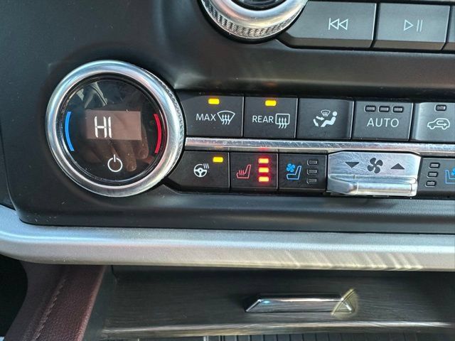 Used 2024 Ford Expedition Limited AWD/4WD image 39