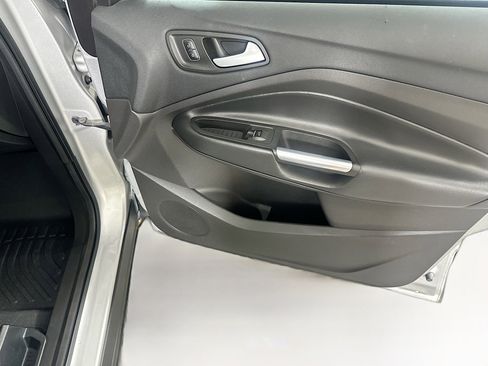 Used 2018 Ford Escape Titanium AWD/4WD image 31