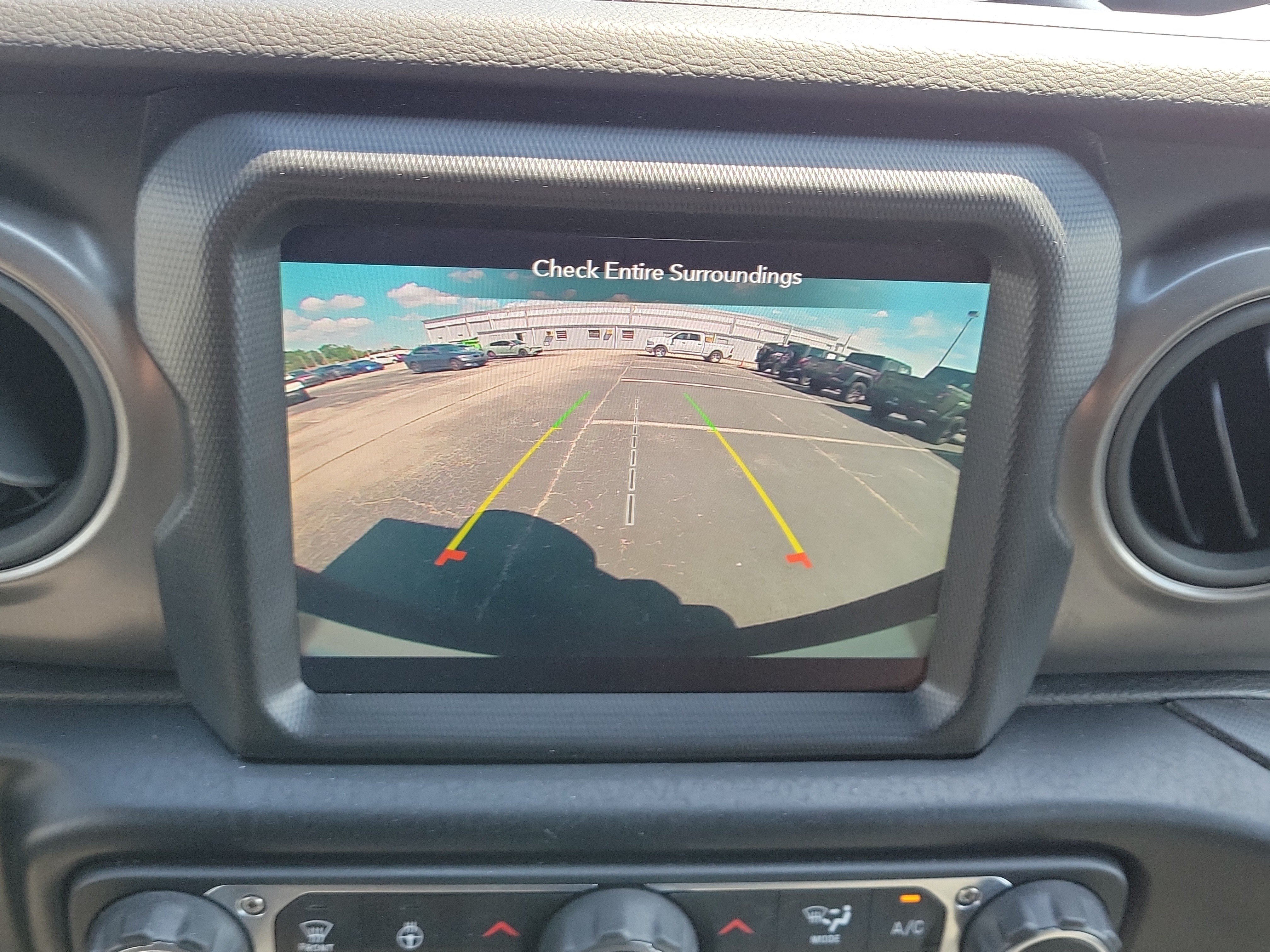 Used 2022 Jeep Wrangler Unlimited Sport AWD/4WD image 28
