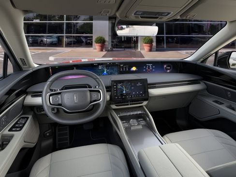 New 2026 Lincoln Nautilus Premier AWD/4WD image 9
