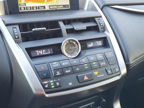 Used 2016 Lexus NX 200t FWD image 20