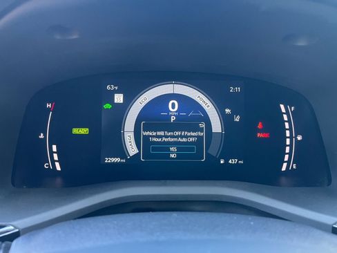 Used 2025 Toyota Camry LE image 39