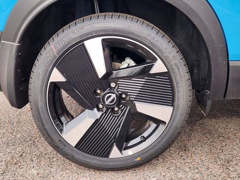 New 2026 Nissan Kicks SR w/ Cold Weather Package image 12