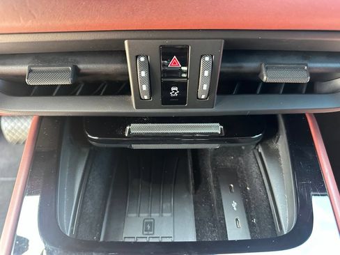 Certified 2024 Porsche Cayenne AWD/4WD image 32