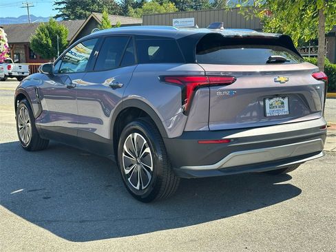 Used 2024 Chevrolet Blazer EV LT image 8