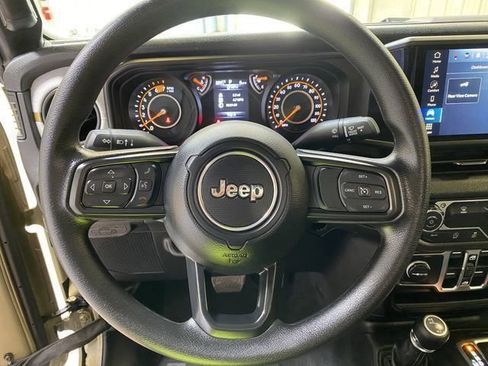 Used 2026 Jeep Wrangler Sport image 29