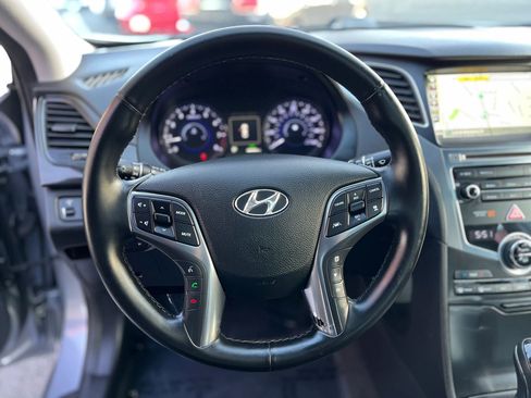 Used 2016 Hyundai Azera Limited image 20