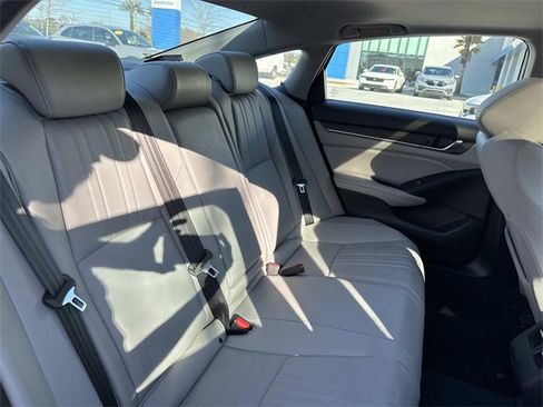 Used 2020 Honda Accord EX-L image 9