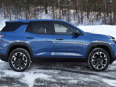 New 2026 Chevrolet Equinox LT w/ Convenience Package II image 6