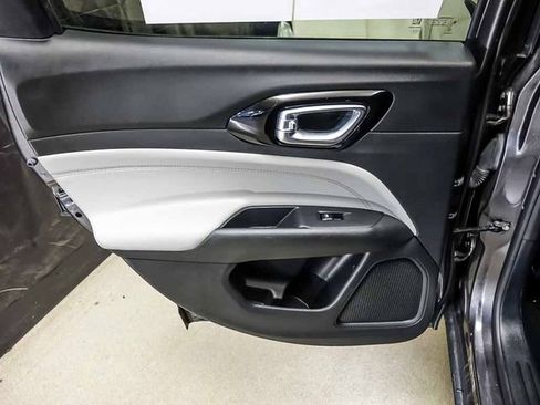 Used 2023 Jeep Compass Limited AWD/4WD image 22