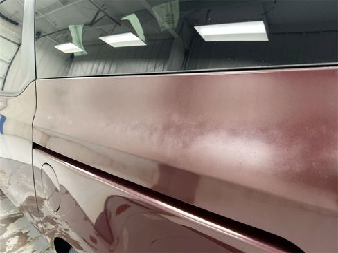 Used 2016 Kia Sedona LX image 32