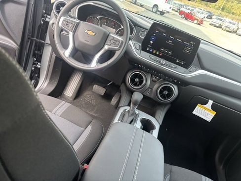 New 2026 Chevrolet Blazer LT image 21