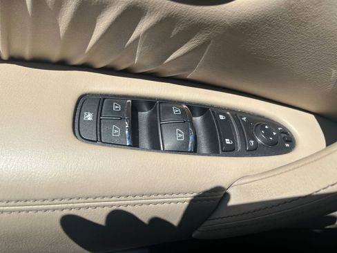 Used 2023 Nissan Armada SL RWD image 18